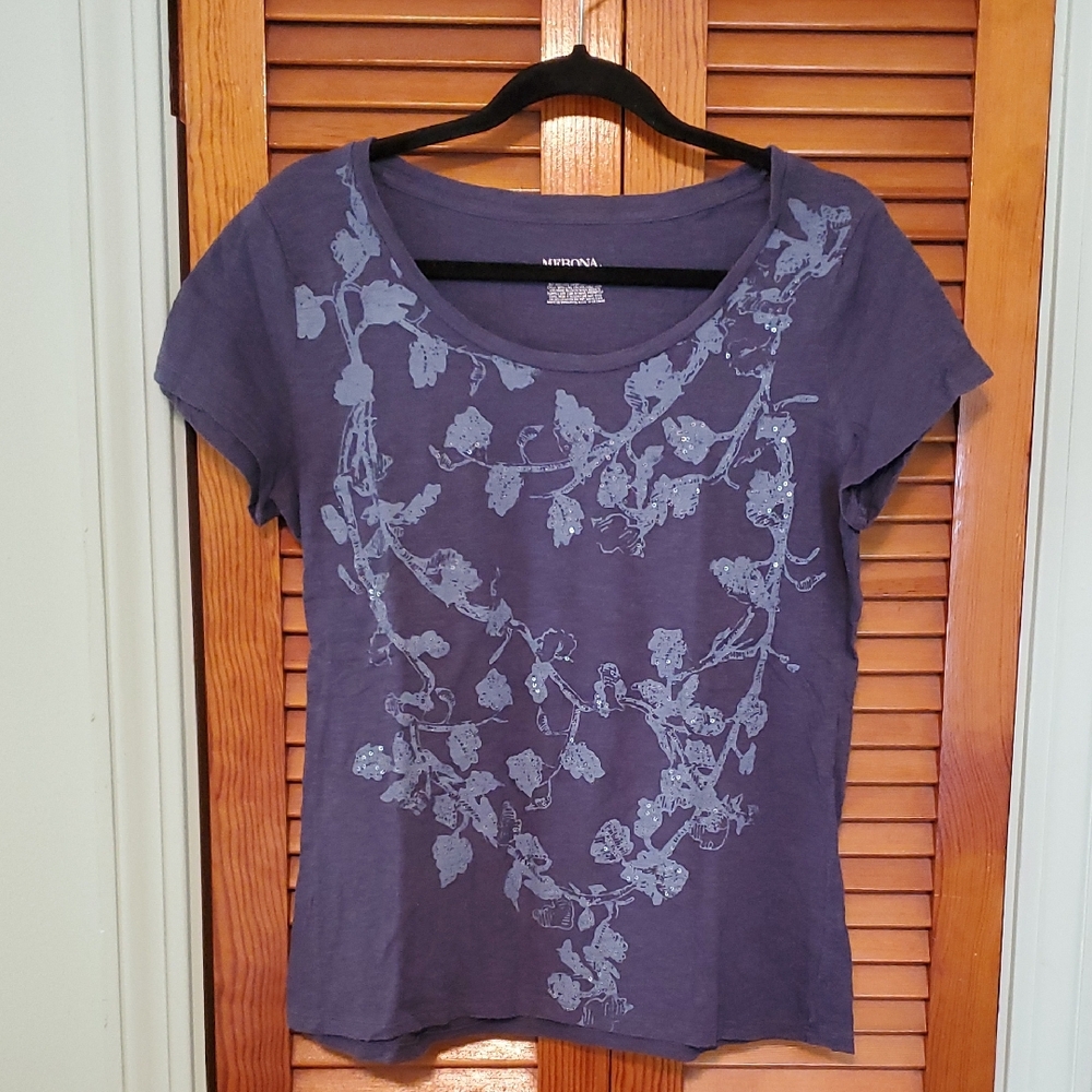 Merona Short Sleeve Tee with Vine Design
